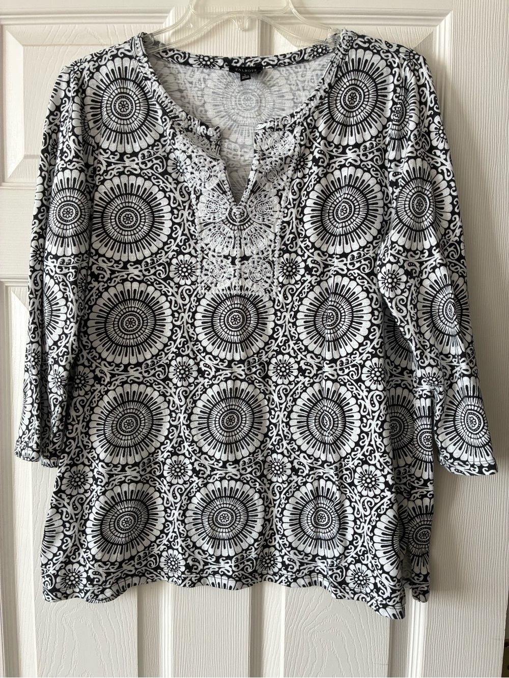 Talbots Black & White Medallion Split-Neck Tunic - Picture 2 of 4